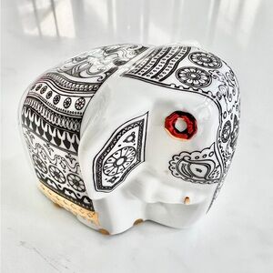 Mlesna white porcelain elephant tea caddy with black and gold detailing VTG nWOT